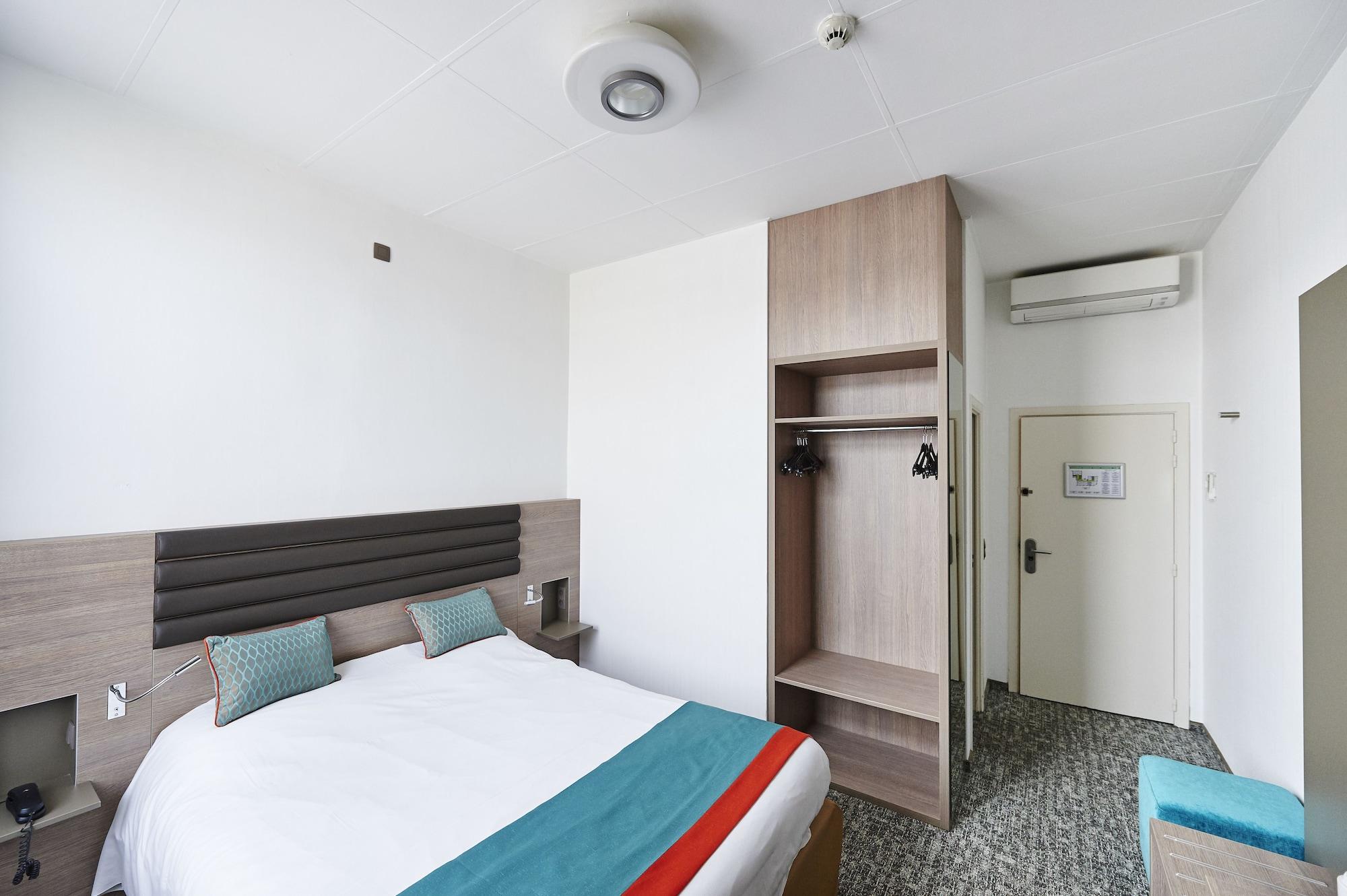 Grand De Flandre Hotel 3*